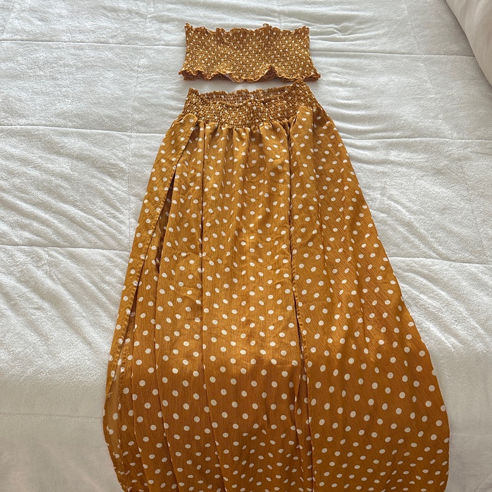 Polka Dot Two-Piece Maxi Skirt Polka Dot Set in Mustard and White